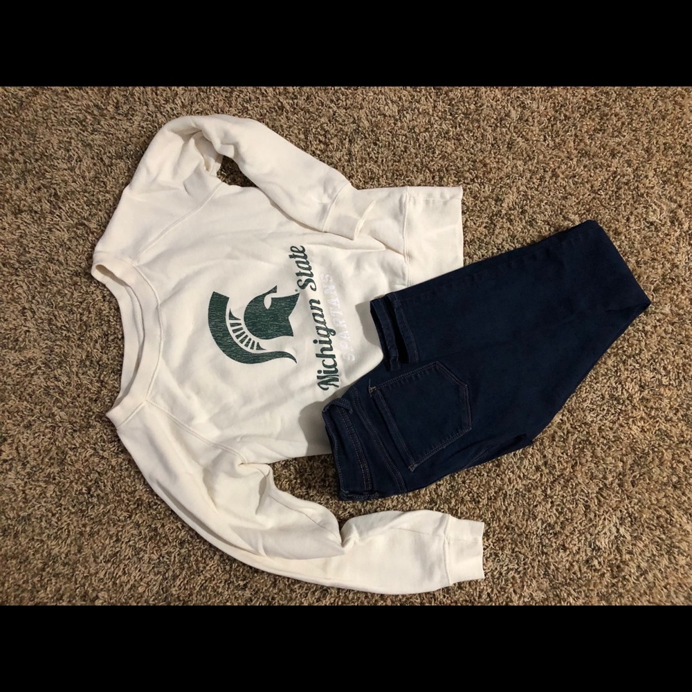 Vanity jeans size 27 reg, MS sweatshirt size-S
